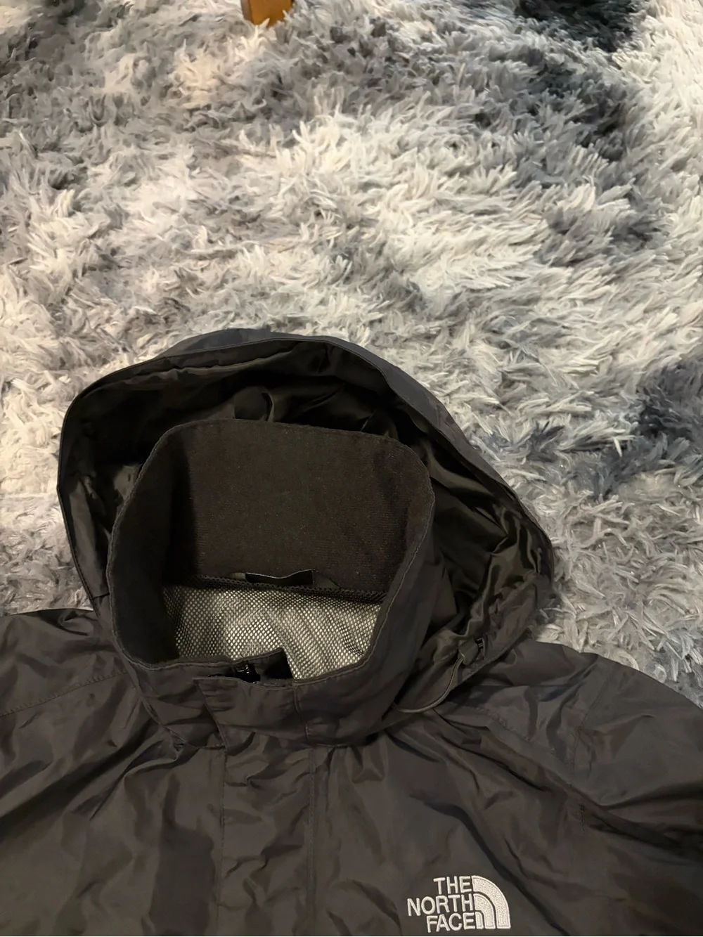 The North Face Black DryVent Waterproof Hooded Rain Jacket Men’s Size Small S